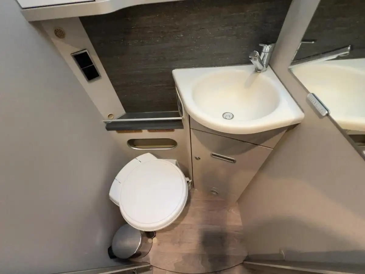 HYMER-ERIBA Exsis T 678 - Ansicht 14